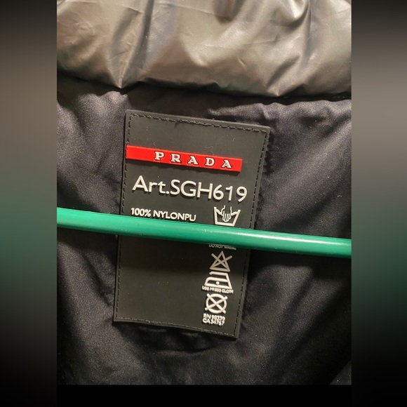 Prada Vest - Picture 3 of 7